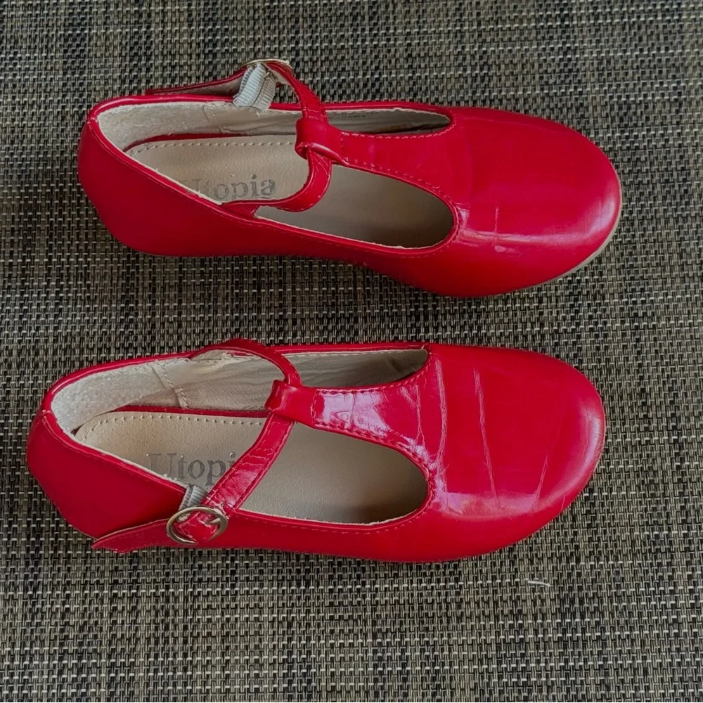 Utopia Red Patent Dress Shoes Toddler Girl’s 10 T-Straps adjustable gold buckles